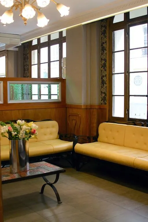 Grand Amelot Hotell