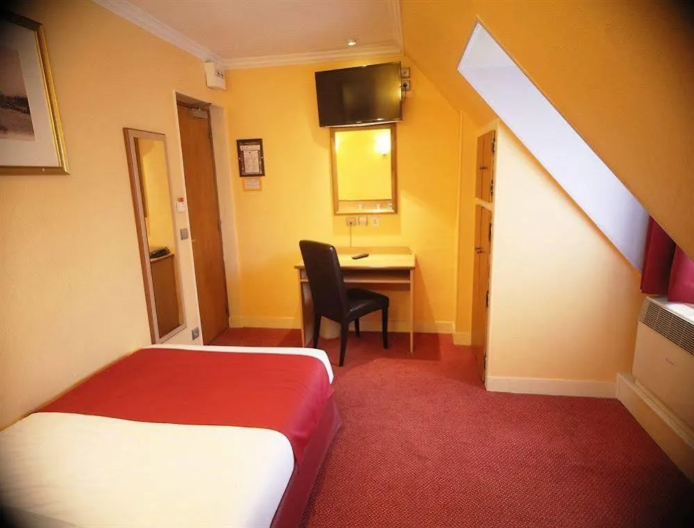 Hotell Grand Amelot 3*