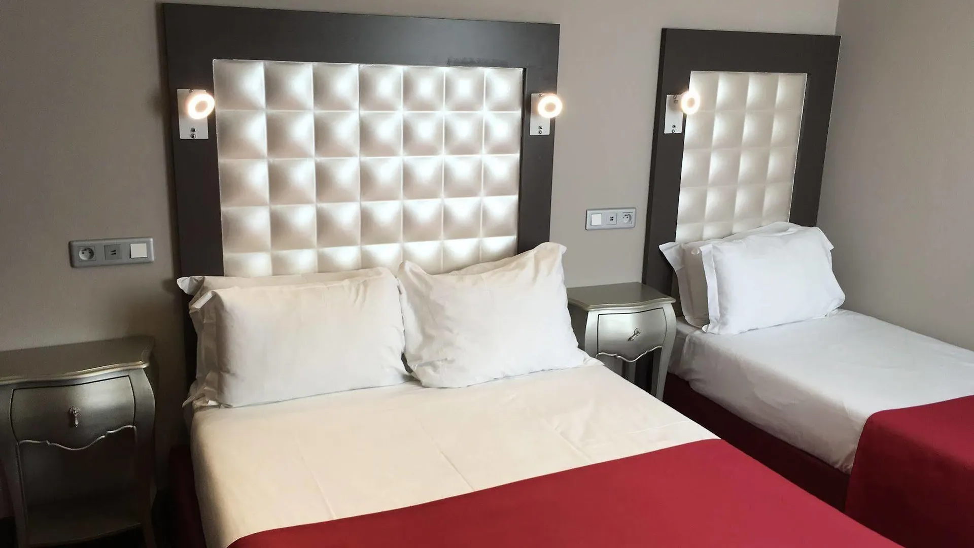 Grand Amelot Hotel 3*